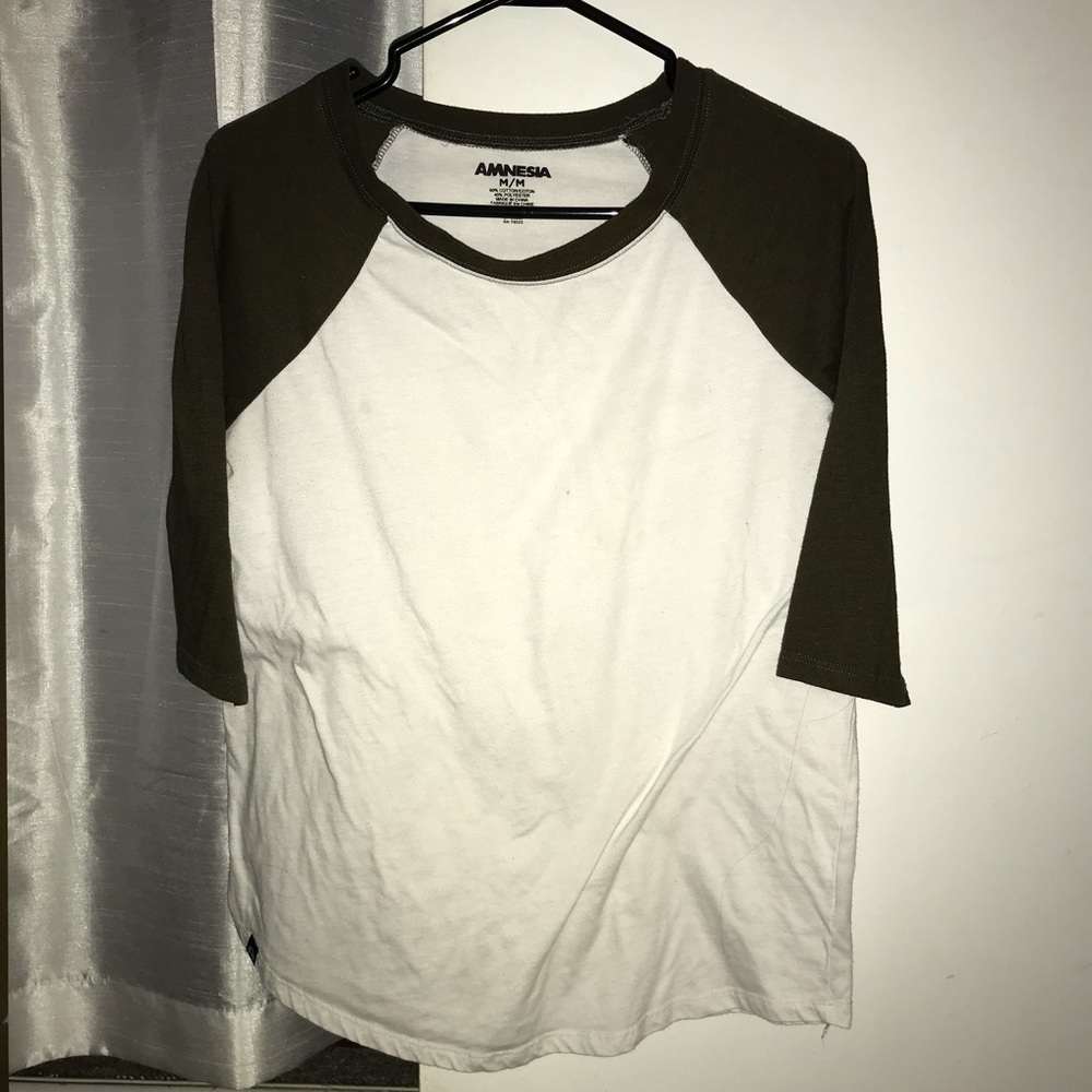 Amnesie mid sleeve Tshirt